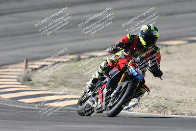 media/Jan-15-2026-Racers Edge (Thu) [[dfebeb70ab]]/3-B Group/Session 2 (Bowl Exit)/